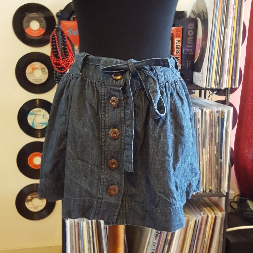 Adorable jean skirt
